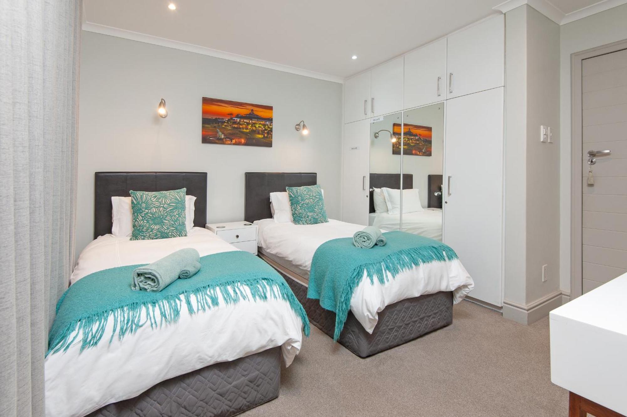 Walker Bay Luxury Seafront Apartment Hermanus Exteriör bild